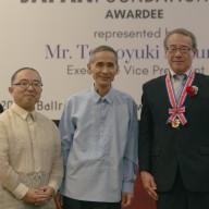 Mr. Tomoyuki Sakurai with Mr. Hiroaki Uesugi, Director of the Japan Foundation Manila, and Mr. Kenjiro Ogata, the first Nihongo teacher dispatched to the Philippines by the Japan Foundation